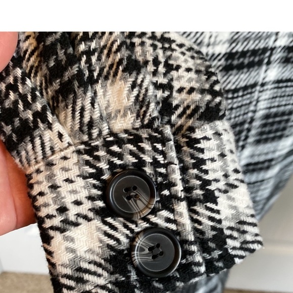 Stoosh Jacket - Picture 4 of 5